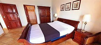 奥德杜松子酒公寓式酒店 Oranjestad  4*, Oranjestad (Sint Eustatius) 博奈尔岛、圣尤斯达蒂斯和萨巴岛